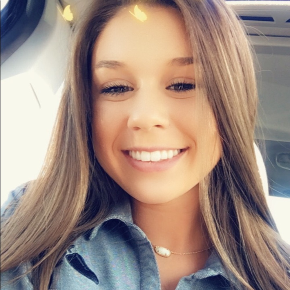 Meet your Posher, Kaitlyn
